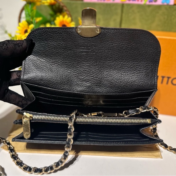 🔥SOLD🔥LOUIS🌻VUITTON Mahina Taiga Portofeuillis Wallet W/Box,Dust-bag & Chain - Picture 14 of 17